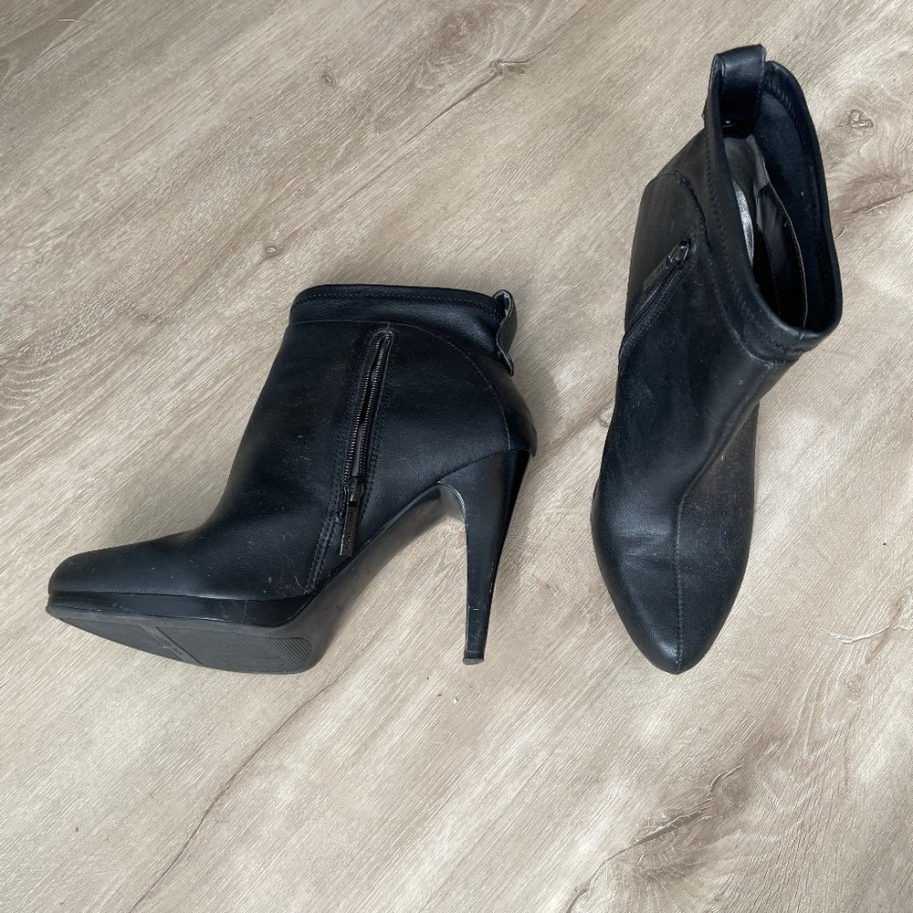Nine West Platform Ankle Boots - Sz 9